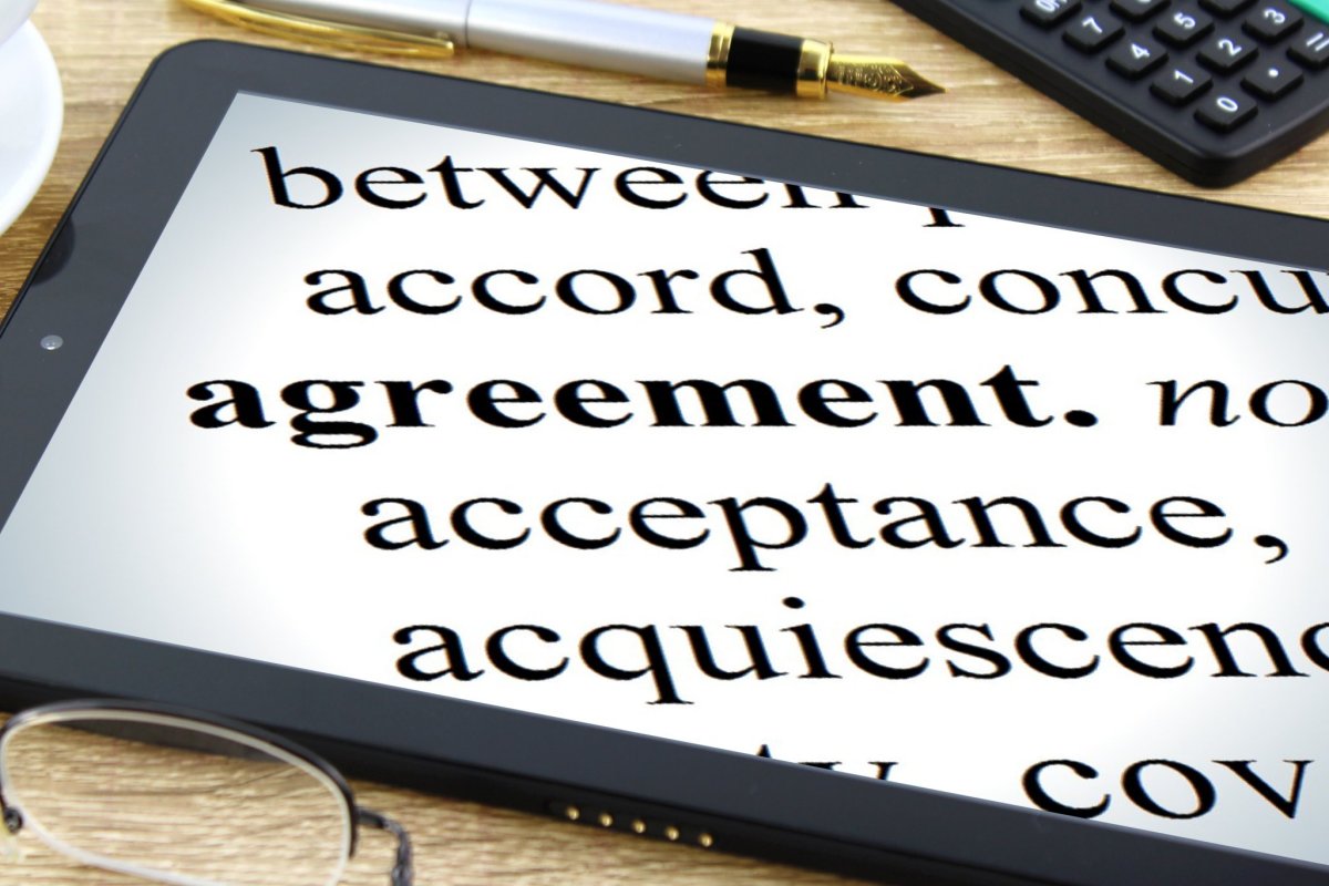 agreement-tablet-dictionary-image