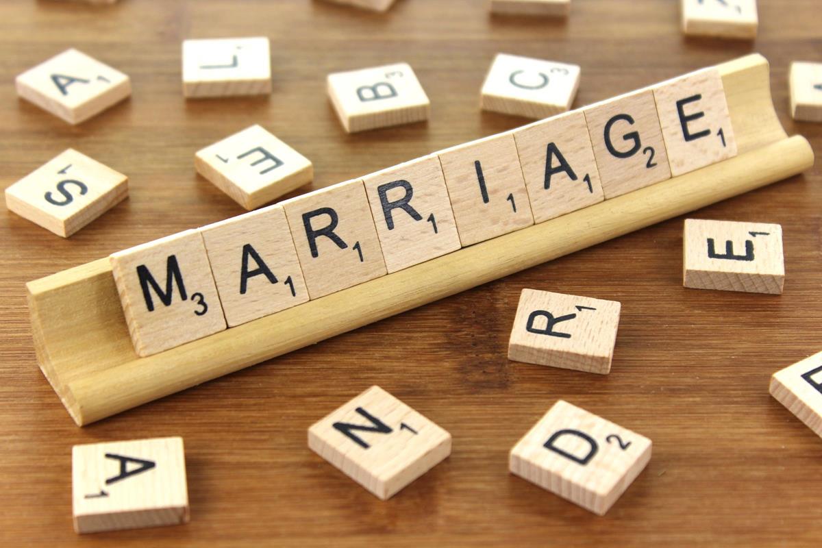 http://www.thebluediamondgallery.com/wooden-tile/images/marriage.jpg